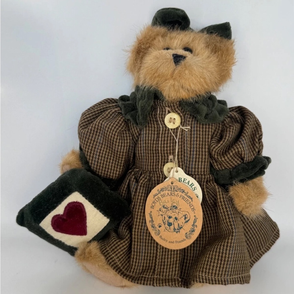 Bailey RETIRED jointed collector Boyd’s Bear Archive series heart pillow 8” 90’s